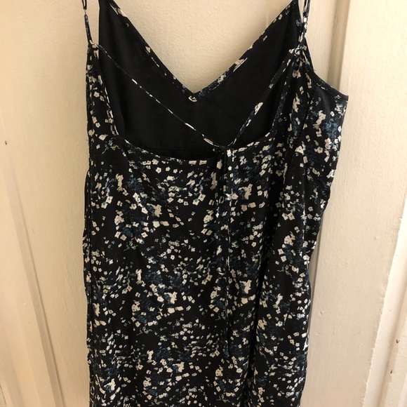 Aritzia (Sunday Best) Floral Dress - Size 6 - Picture 4 of 6